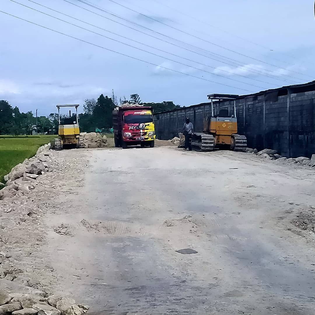 Proyek Alat Berat 8